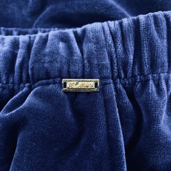 St. John Spa Blue Velvet Sweatpants - Picture 12 of 13